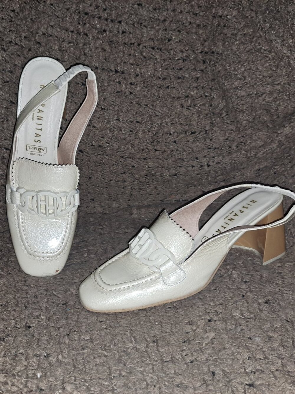 HISPANITAS-MALTA7-Cream Patent Leather-Chain Logo-Slingback-Sz 41/10.5-Near Mint